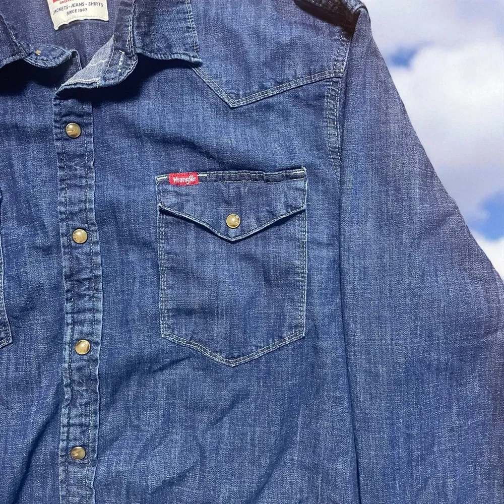 Vintage Wrangler Dark Blue Casual Button Down Shirt - Picture 4 of 7